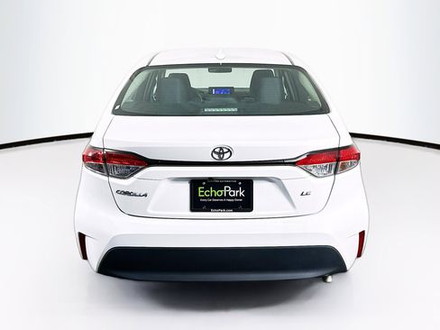 Used 2024 Toyota Corolla LE image 7