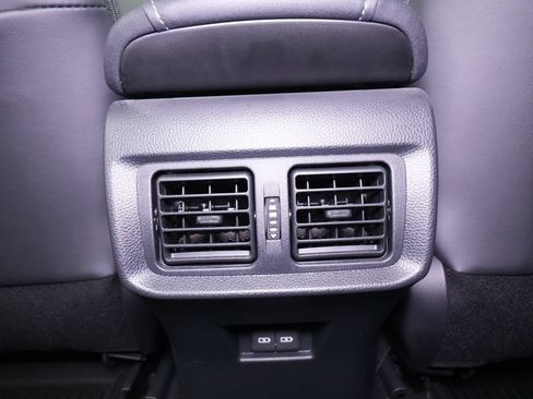 Used 2023 Toyota Venza Limited AWD/4WD image 20