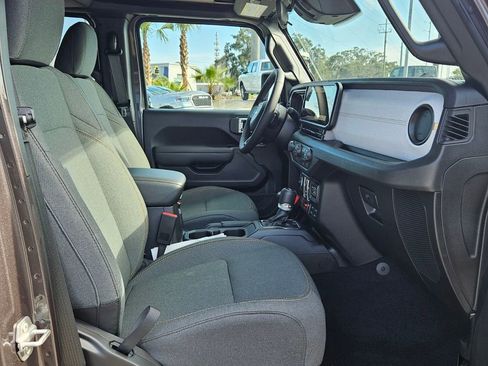 New 2026 Jeep Wrangler Unlimited Sport AWD/4WD image 15