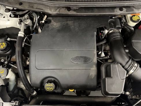 Used 2016 Ford Explorer XLT FWD image 9