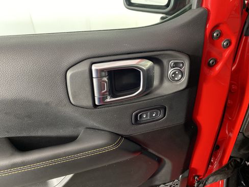 Used 2025 Jeep Wrangler Backcountry image 16