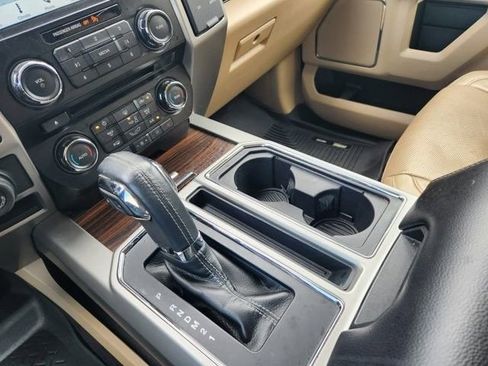 Used 2016 Ford F150 Lariat RWD image 18