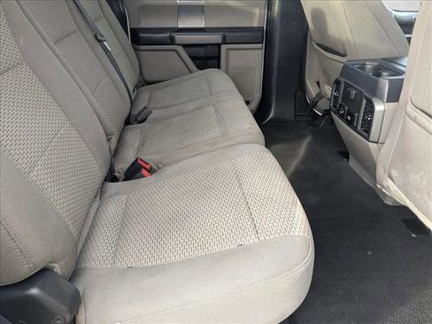 Used 2022 Ford F250 XLT w/ Black Appearance Package image 19