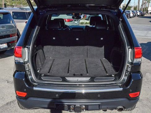 Used 2017 Jeep Grand Cherokee Limited w/ Trailer Tow Group IV image 20