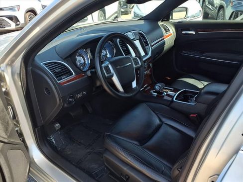 Used 2012 Chrysler 300 Limited image 15