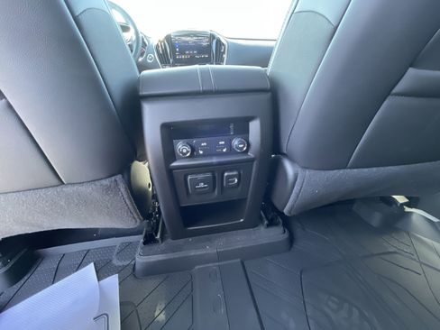 Used 2023 Chevrolet Traverse High Country w/ LPO, Floor Liner Package image 22