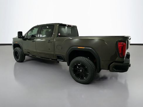 Used 2022 GMC Sierra 2500 AT4 w/ AT4 Preferred Package AWD/4WD image 5