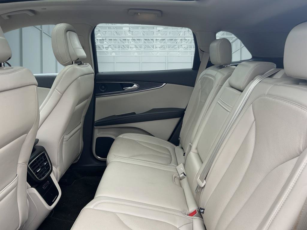 Used 2020 Lincoln Nautilus Reserve AWD/4WD image 16
