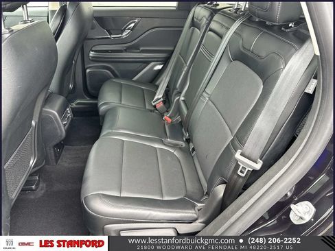 Used 2023 Lincoln Corsair Reserve w/ Jet Appearance Package AWD/4WD image 13
