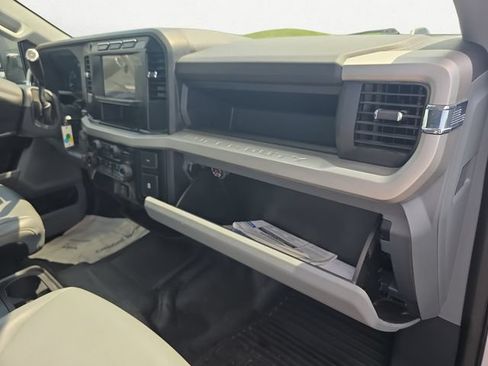 Used 2024 Ford F250 XL w/ XL Chrome Package AWD/4WD image 16