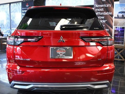 New 2026 Mitsubishi Outlander SE AWD/4WD image 15