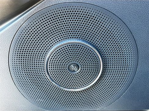 Used 2023 Ford Expedition Limited image 19