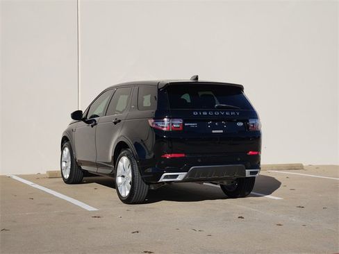 Used 2020 Land Rover Discovery Sport SE R-Dynamic image 5