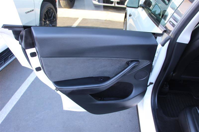 Used 2023 Tesla Model Y Long Range AWD/4WD image 15