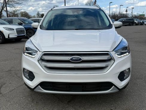 Used 2019 Ford Escape Titanium image 2