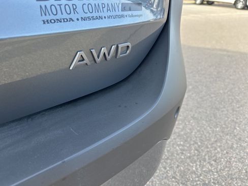 Used 2025 Nissan Kicks SV w/ Charging Package AWD/4WD image 5