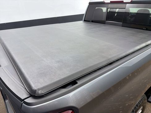 Used 2021 Chevrolet Silverado 1500 High Country image 35