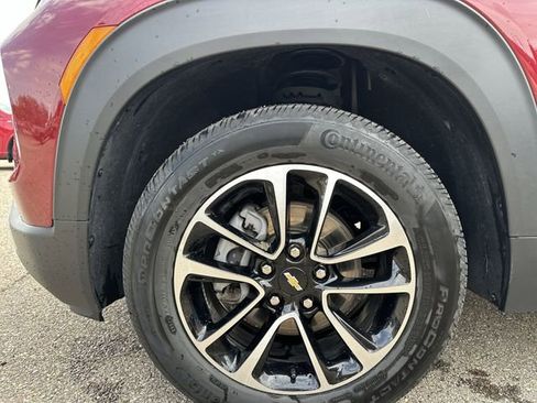 Used 2025 Chevrolet TrailBlazer LT AWD/4WD image 20