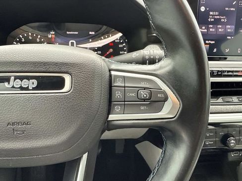 Used 2022 Jeep Compass Latitude w/ Sun and Sound Group image 16