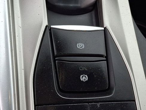 Certified 2021 Ford Explorer Platinum w/ Equipment Group 601A image 23