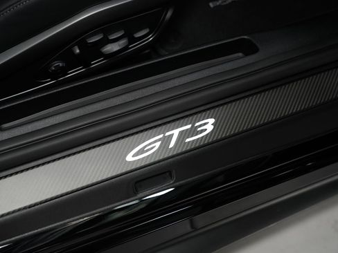 Used 2026 Porsche 911 GT3 image 32