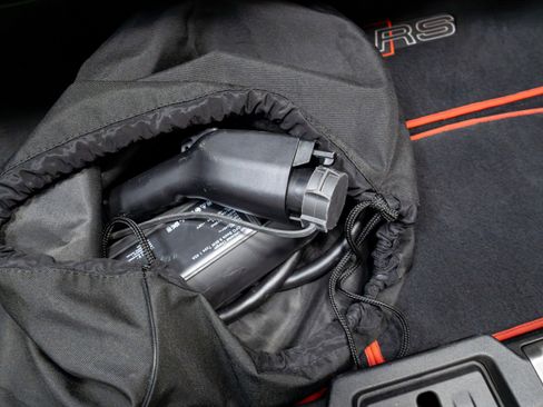 Used 2023 Audi RS e-tron GT image 44