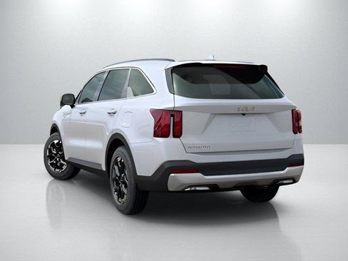 Used 2026 Kia Sorento S w/ S Panoramic Sunroof Package FWD image 4
