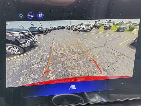 New 2027 Chevrolet Equinox LT w/ Convenience Package II AWD/4WD image 13