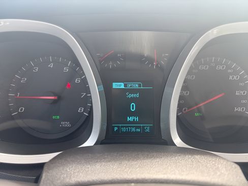 Used 2015 Chevrolet Equinox LS FWD image 24