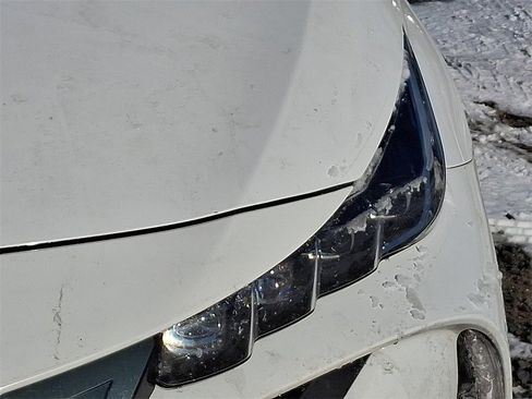 Used 2021 Toyota Prius Prime LE image 9