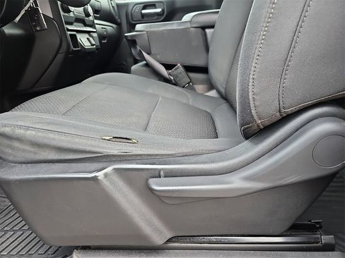 Used 2020 Chevrolet Silverado 1500 Custom w/ Custom Value Package image 26