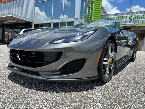 Used 2020 Ferrari Portofino RWD image 11