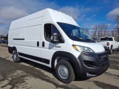 New 2025 RAM ProMaster 3500 w/ Roll-Up Rear Door Package