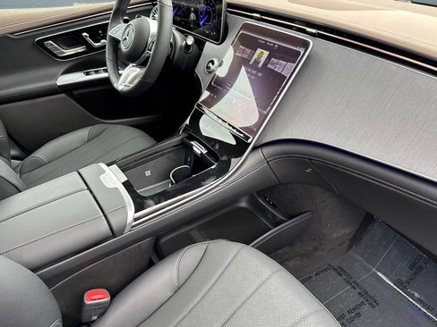 New 2026 Mercedes-Benz EQE 320 4MATIC SUV image 26