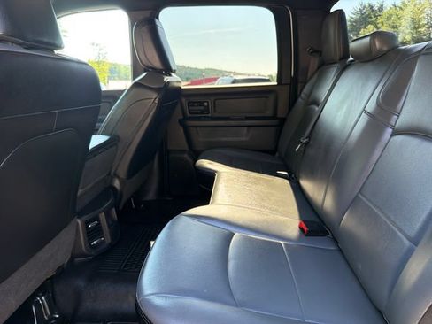 Used 2023 RAM 2500 Tradesman w/ Convenience Group AWD/4WD image 27