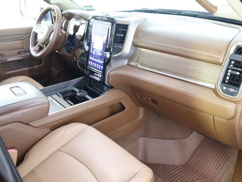 Used 2019 RAM 2500 Limited AWD/4WD image 55