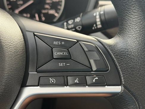 Certified 2024 Nissan Altima 2.5 SV FWD image 17
