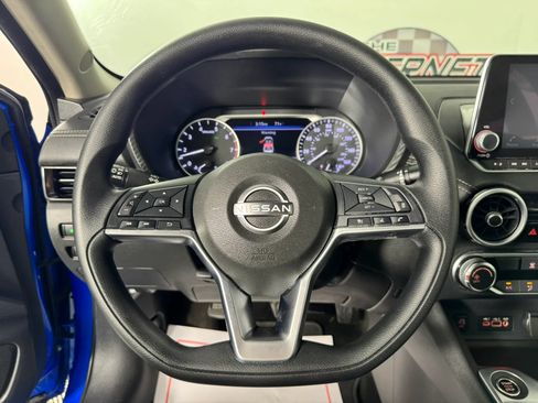 Used 2025 Nissan Sentra SV FWD image 13