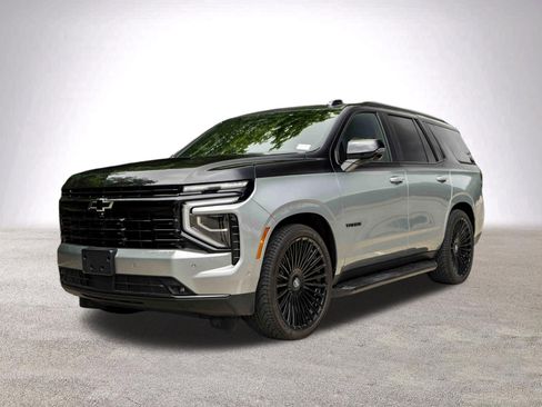 Used 2025 Chevrolet Tahoe RST w/ Comfort Package AWD/4WD image 5