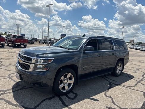 Used 2019 Chevrolet Suburban LT AWD/4WD image 2
