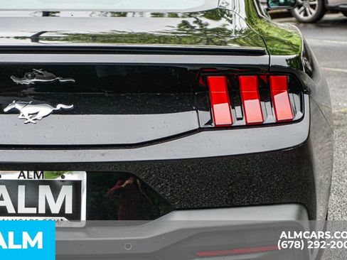 Used 2025 Ford Mustang Premium RWD image 12