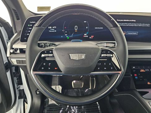 New 2026 Cadillac Vistiq Sport w/ LPO, Floor Liner Package AWD/4WD image 23