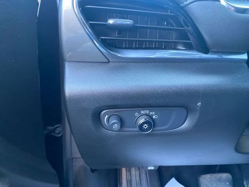 Certified 2023 Chevrolet Traverse LT AWD/4WD image 22