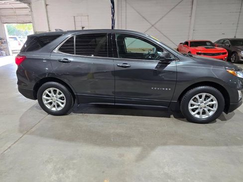 Used 2018 Chevrolet Equinox LT AWD/4WD image 16