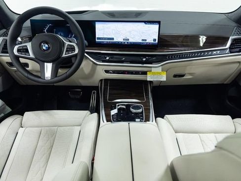 New 2027 BMW X7 xDrive40i w/ M Sport Package AWD/4WD image 25