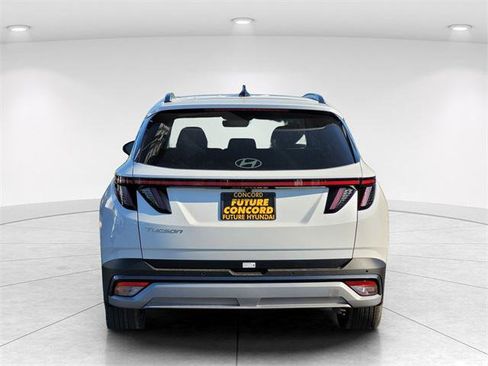 New 2025 Hyundai Tucson Limited image 6