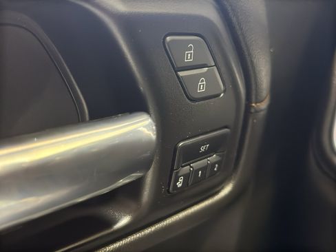 Used 2021 GMC Sierra 1500 AT4 AWD/4WD image 36