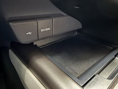 Used 2023 Toyota Camry LE image 18