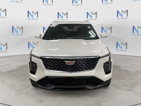 Used 2024 Cadillac XT4 Premium Luxury w/ Cold Weather Package image 8