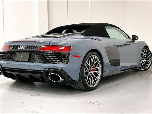 Used 2020 Audi R8 V10 w/ Carbon Exterior Package AWD/4WD image 4